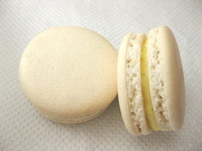 Italian meringue macarons