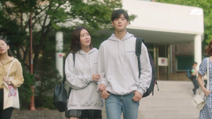 Kang Mi Rae and Do Kyung Seok wear matching hoodies.