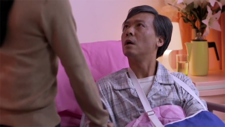 1989一念間 - Chen Che's grandfather with dementia begins uttering bits and pieces of his mother's past.